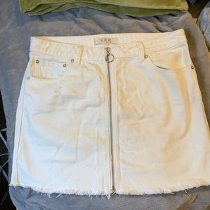 Free People  ( WE THE FREE) white denim skirt